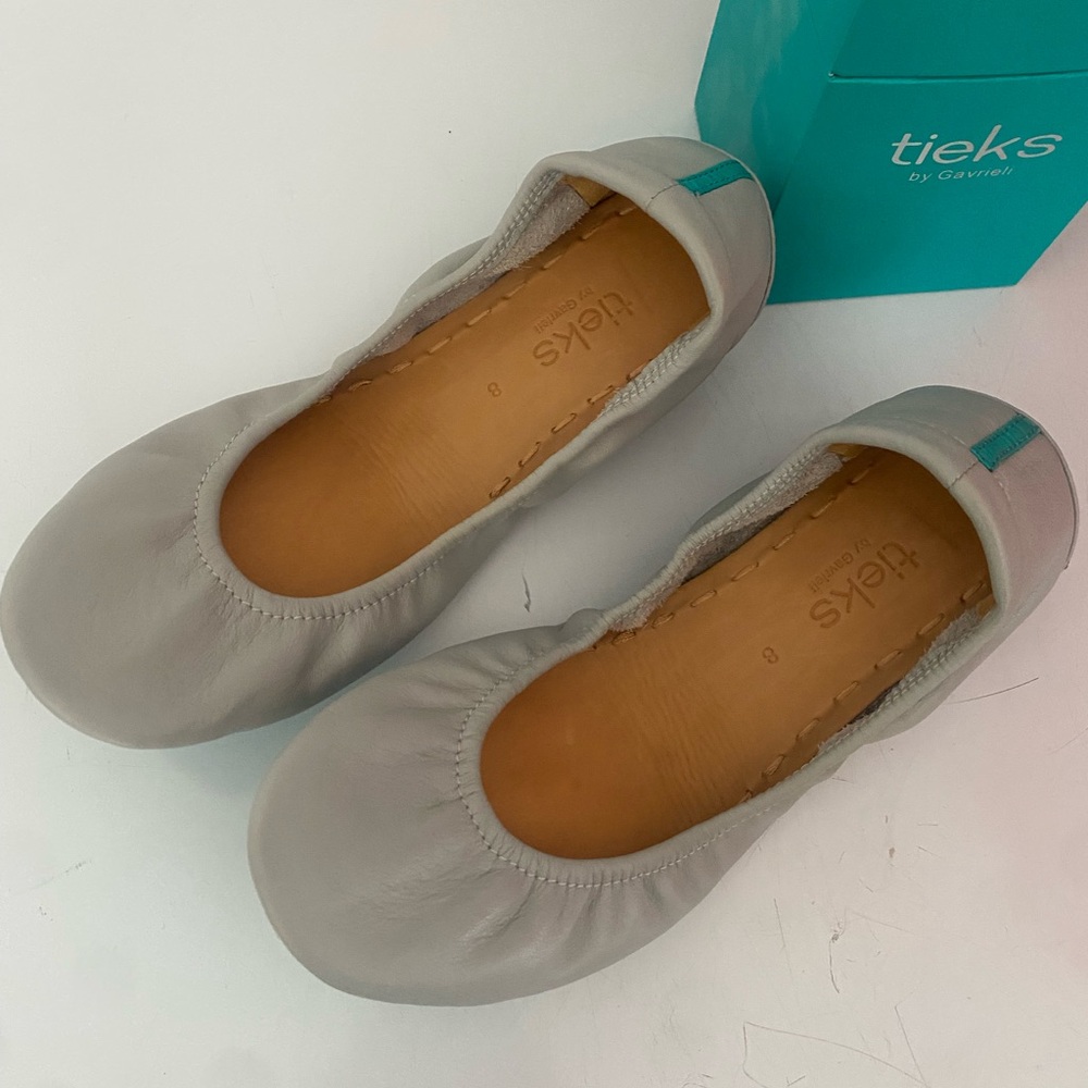 Tieks Cool Gray Ballet Flats Womens size 8 Box included